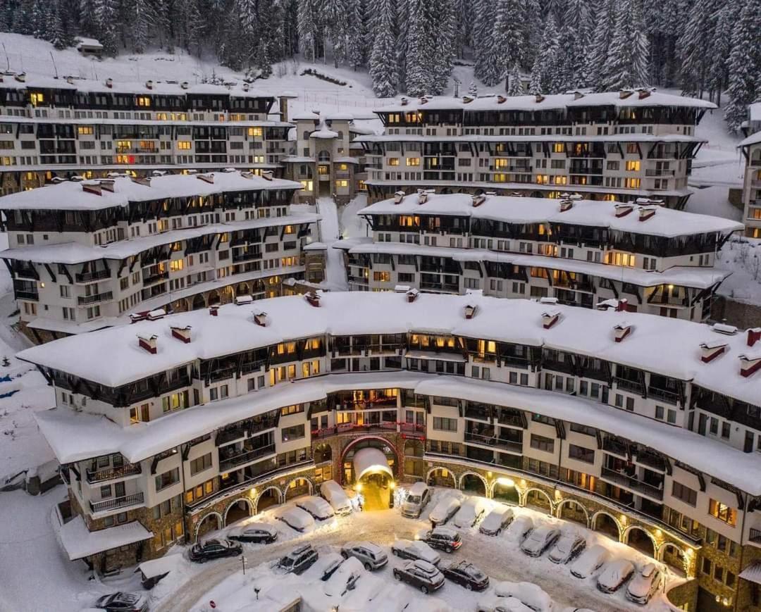 Viva 4-A-23 Apartment Ski To The Door Complex Grand Monastery بامبوروفو المظهر الخارجي الصورة